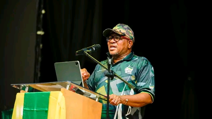 Mbalula and Malema Clash in Explosive war if words